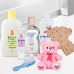Admirable Johnson Baby Gift Set with Sweet Love