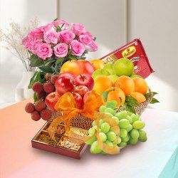 Pleasant Fresh Fruits and Sweet Assemblage with Rose Bouquet<br>