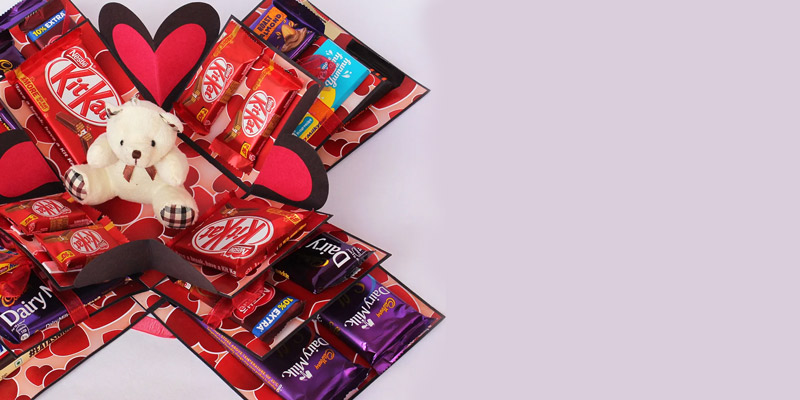 Lovable Valentine's Day Gift of Explosion Box of Chocolates Which Can Never Go Wrong