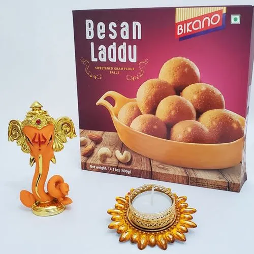 Delightful Besan Laddoo & Ganesha Set
