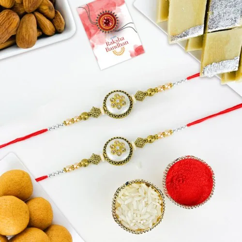 Sweet Treats with Rakhis Gift Set