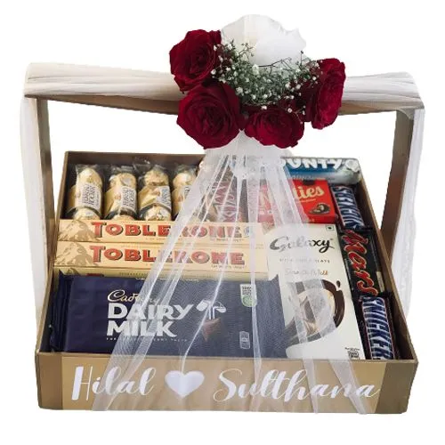 Send Rochers Chocolate Hamper Gift Online, Rs.485 | FlowerAura