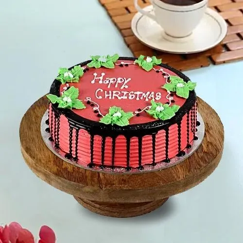 Garnished Chocolate Strawberry Fusion Cake	
