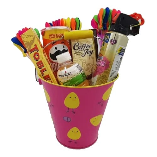 Enjoying Holi Balti Hamper