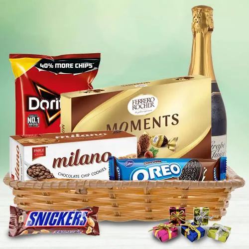 Classy Toast of Elegance Xmas Treat Gift Basket