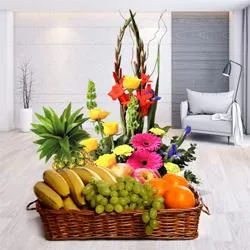 Buy Fresh Fruits N Flowers Basket Online