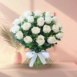 Sympathy Roses Hand Bunch