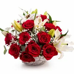 Send Arrangement of Adoring Flowers Online