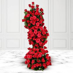 Marvellous 5 ft Long Arrangement of Red 150 Roses