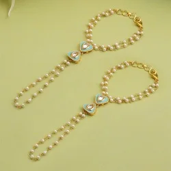 Stylish Pearl Hand Accessory