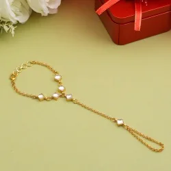 Stylish Gold Hand Chain Ornament