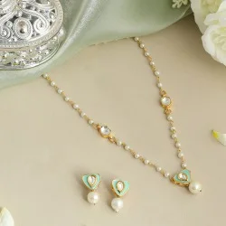 Elegant Handmade Ruhani Pearl Necklace