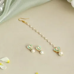 Classic Pearl Pastel Green Maang Tikka