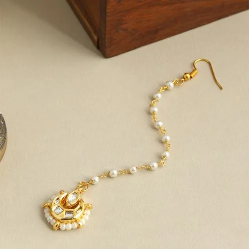 Heritage Pearl Crescent Tikka