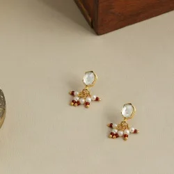 Sleek Gold Pearl Stud Drops