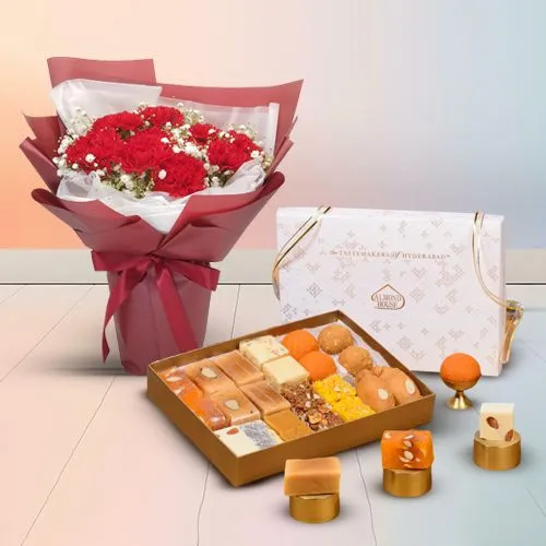 Roses  N  Assorted Sweet Indulgence