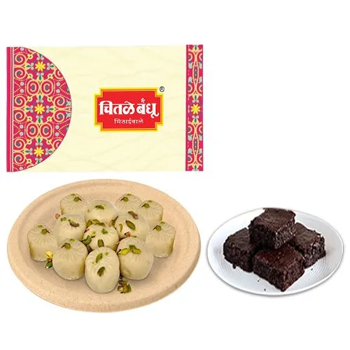 Jumbo Pedha from Chitale Bandhu Mithaiwale with Brownie
