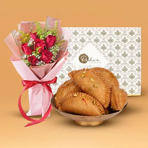 Roses  N  Sweet Gujia Treat