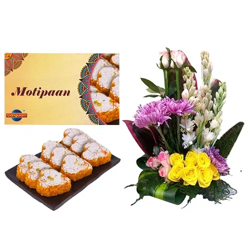 Motipaan from Ganguram with Mixed Flower Arrangement