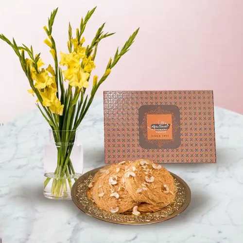 Golden Gladiolus  N  Pheni Treats