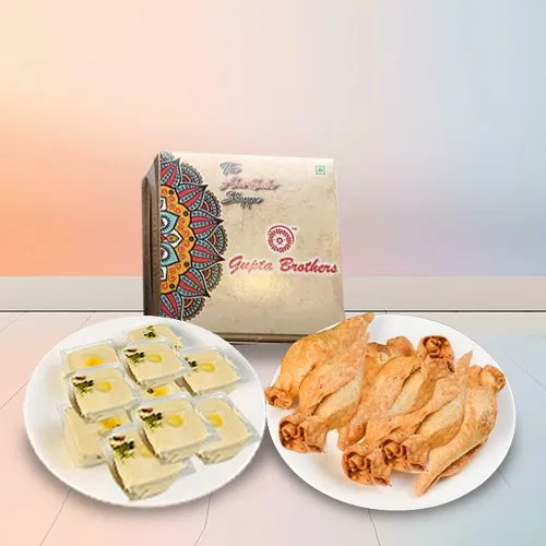 Yummy Sandesh N Samosa Indulgence