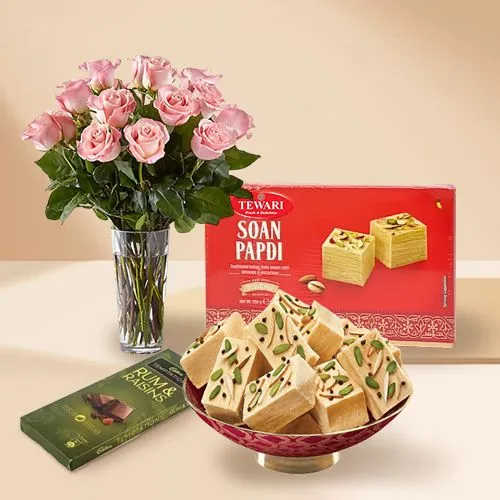 Blissful Roses  N  Sweet Treats