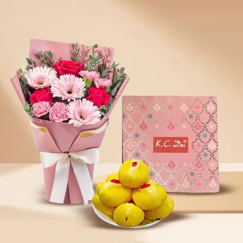 Mixed Flowers N Raj Bhog Gift Set