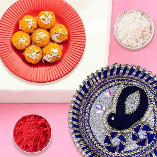 Raksha Bandhan Special: Ethnic Rakhi with Designer Thali & Laddoo